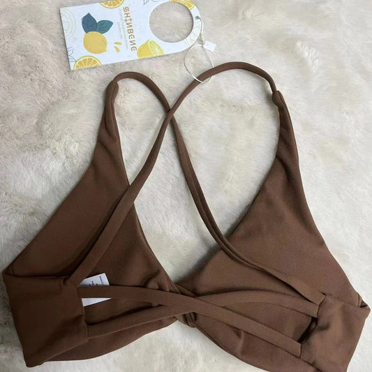 Front Twist Padded Cross Strap Sports Bra